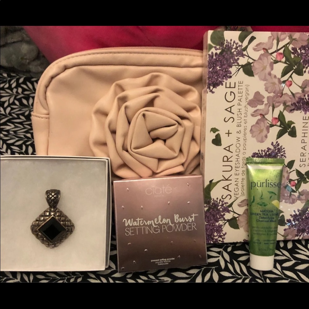 Make up bundle